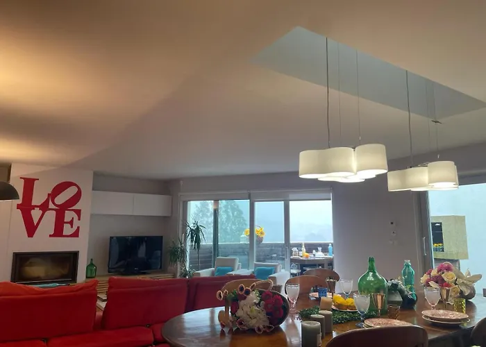 Gloria's Design House בית אירוח