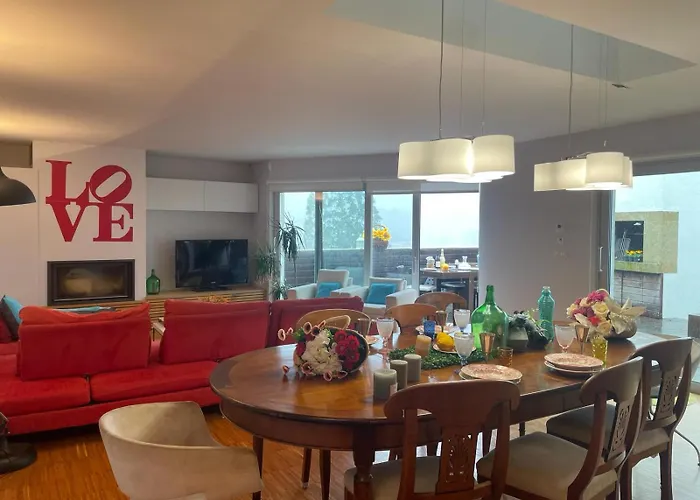 Gloria's Design House בית אירוח *